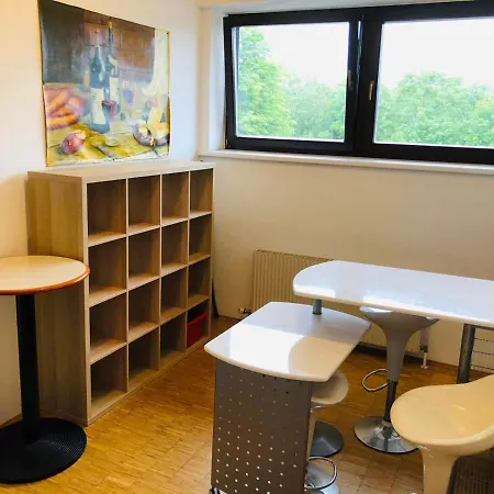 Δωμάτια σε οικογενειακή κατοικία Sleep24 - Monteur In