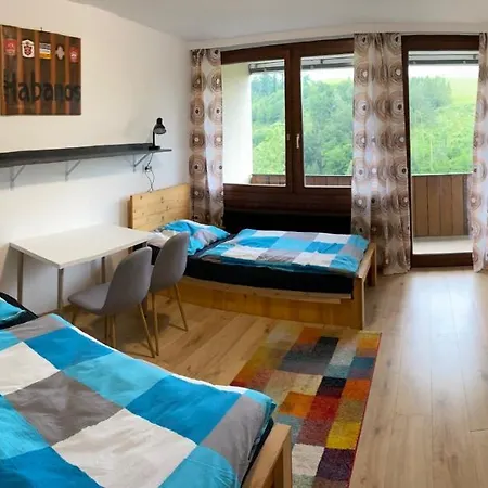 Δωμάτια σε οικογενειακή κατοικία Sleep24 - Monteur In *