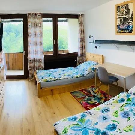 Sleep24 - Monteur In *