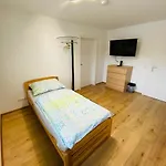 Habitación en casa particular Sleep24 - Monteur In *